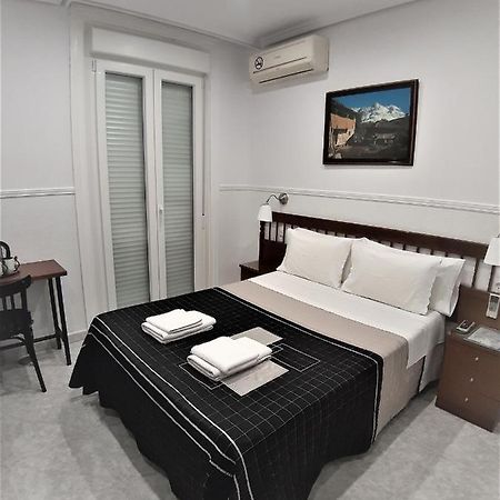 Hostal Dulcinea Madrid Eksteriør bilde