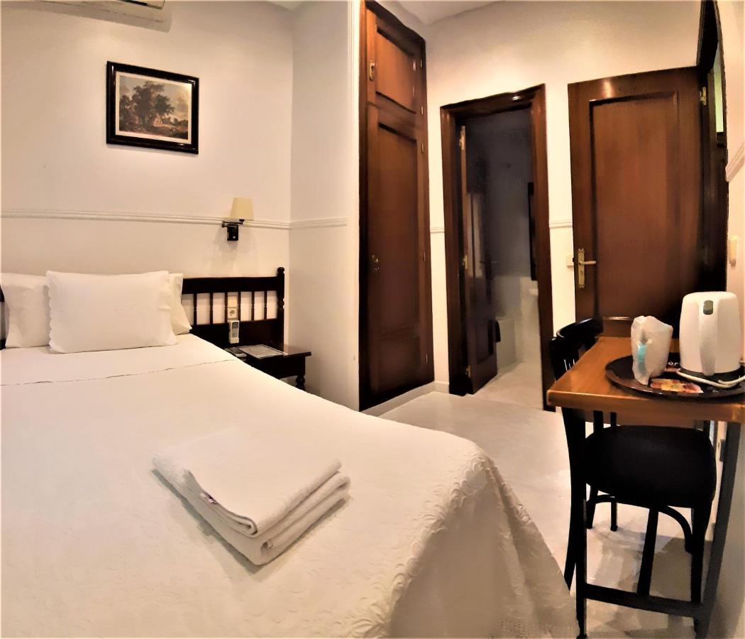 Hostal Dulcinea Madrid Eksteriør bilde