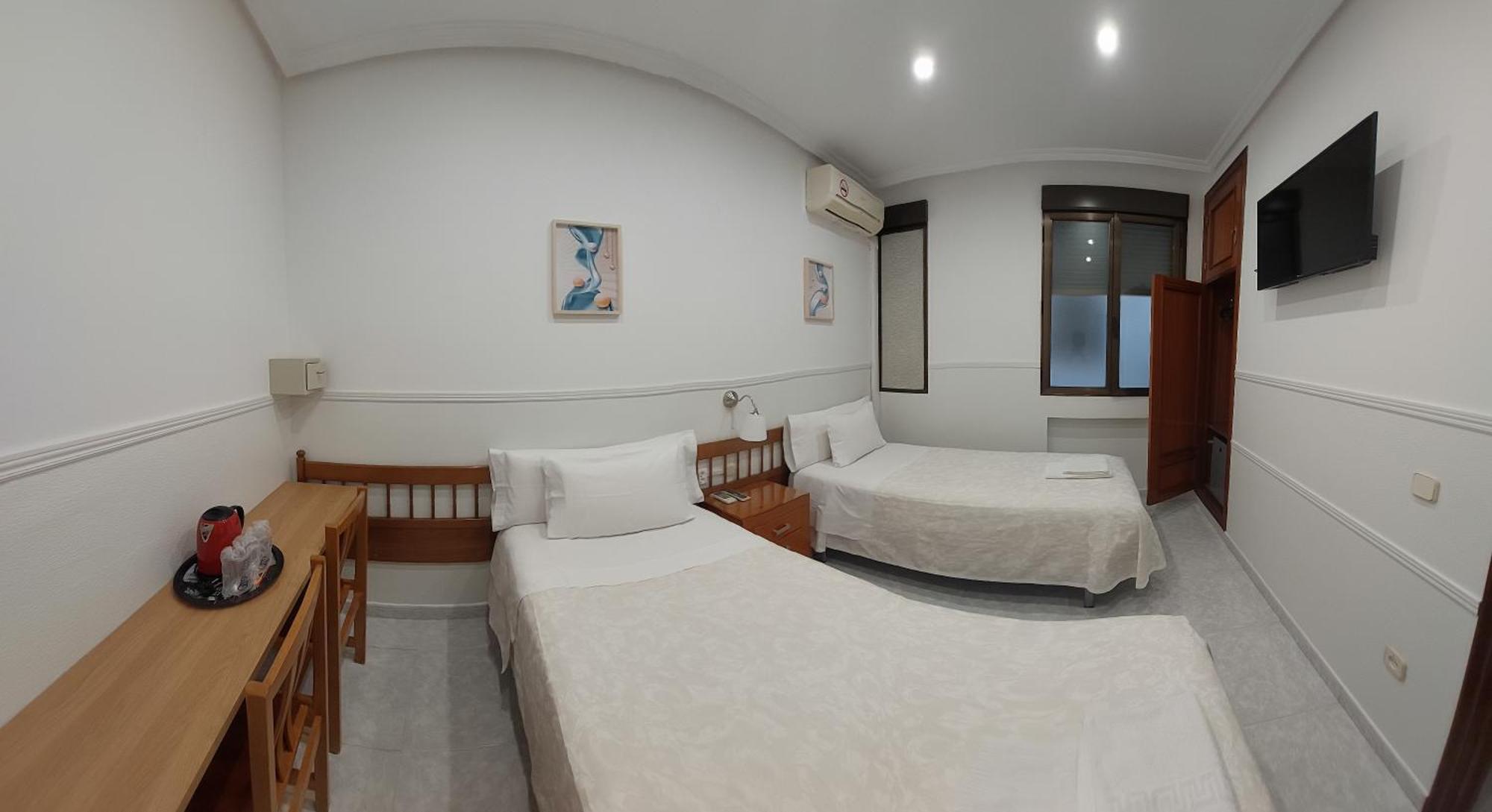 Hostal Dulcinea Madrid Eksteriør bilde