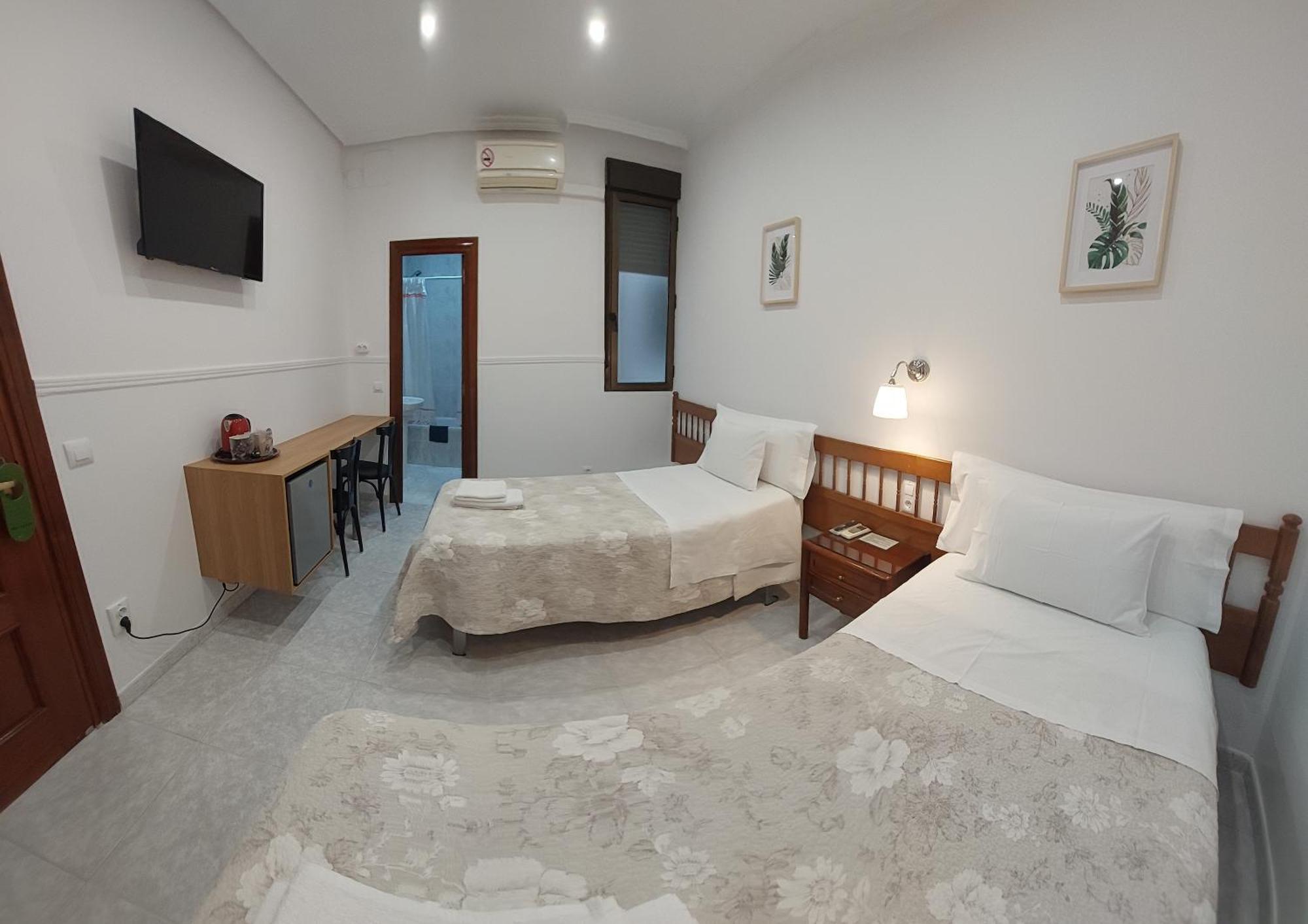 Hostal Dulcinea Madrid Eksteriør bilde