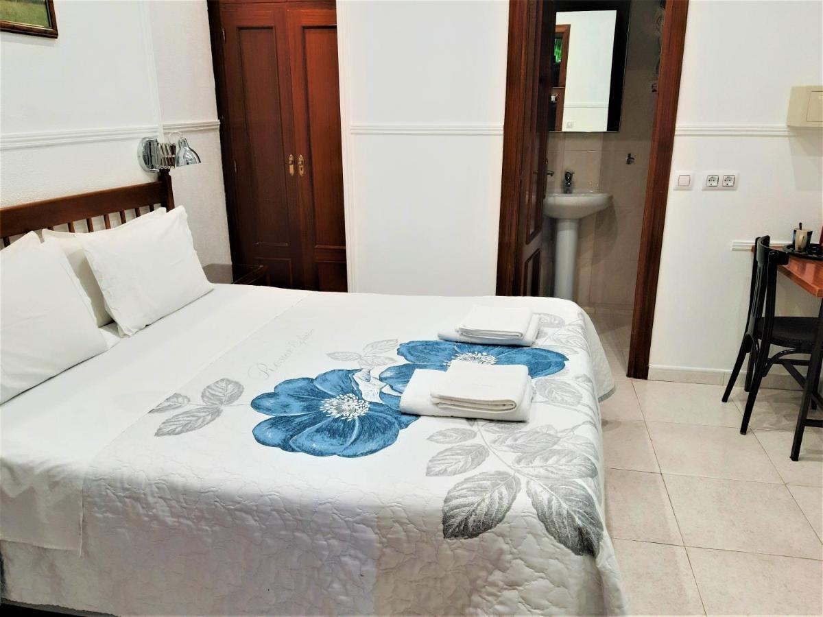 Hostal Dulcinea Madrid Eksteriør bilde