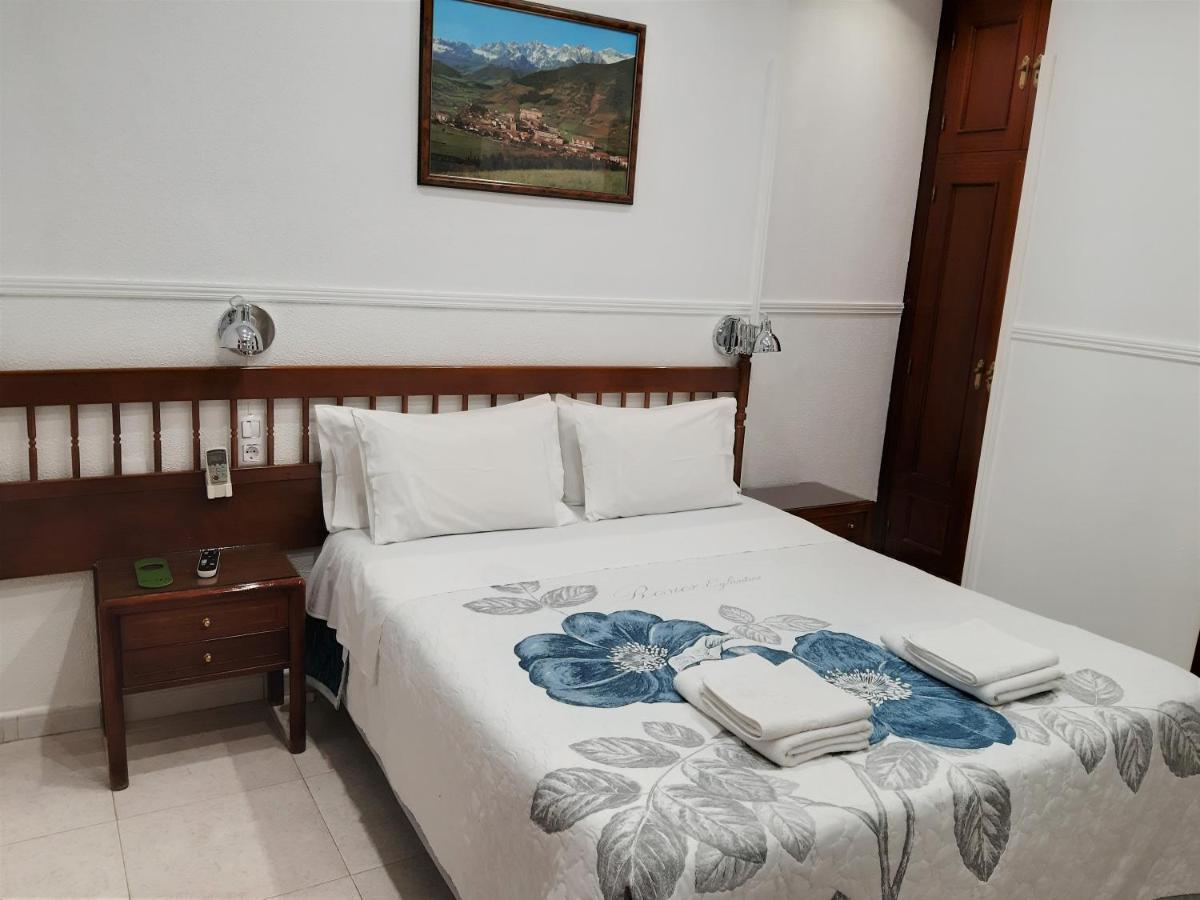 Hostal Dulcinea Madrid Eksteriør bilde